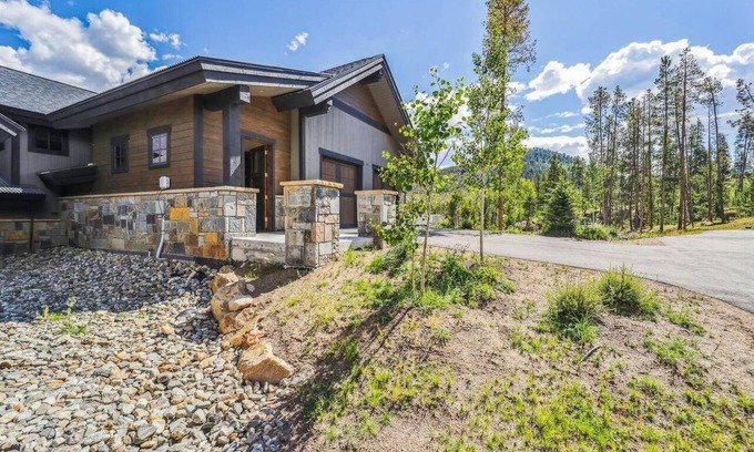 The Highlands Casa | Hawk Ridge in the Highlands of Breck - Golf Course and Nordic Trails!