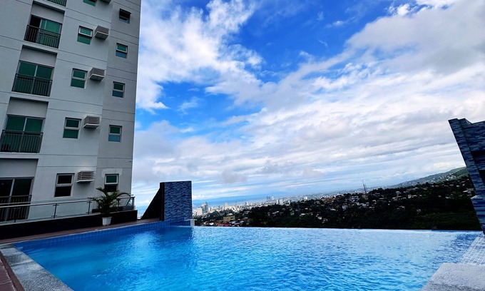 Cebu Apartamento | Hayat Sky Towers