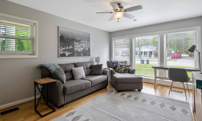 Terry Sanford Apartamento | Haymount Bedroom Suite