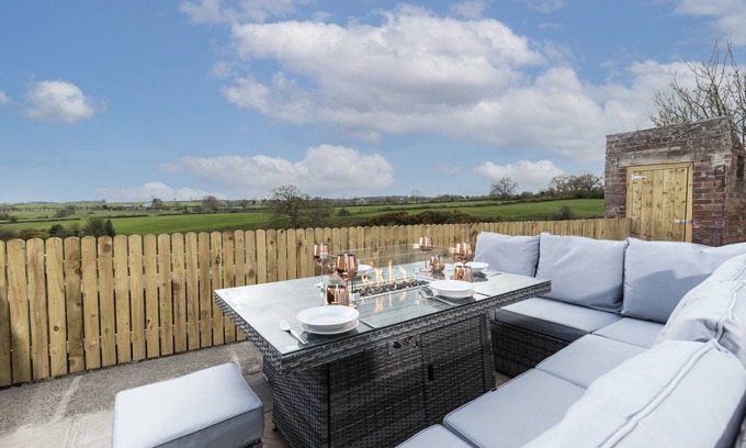 North Bitchburn Cabaña | HC Property - The Hideaway at Watergate Eye