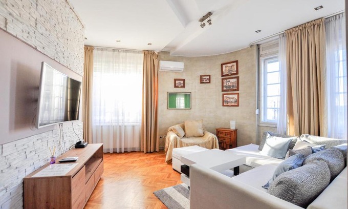 Skadarlija Apartamento | Heart of Belgrade Skadarlija Apartment