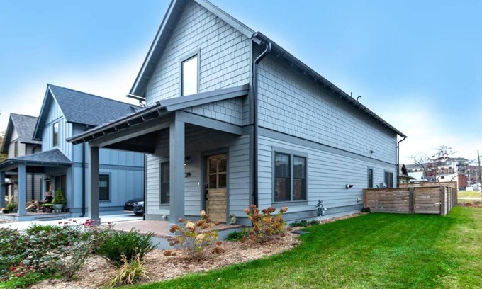 Brevard Casa | Heart of Brevard Hideaway - Walk/Bike to Downtown!