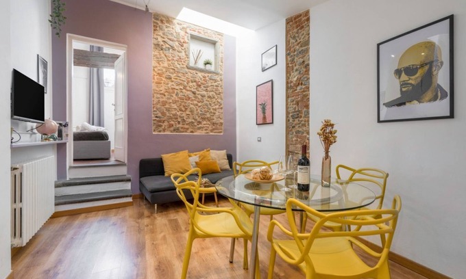 Santa Croce Apartamento | Heart of Florence: Central, Cozy Apt with Elevator