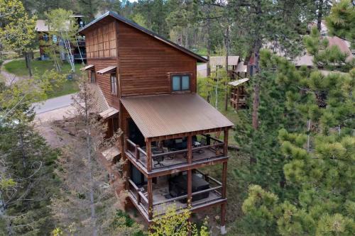 Lead Casa | Heart of Gold Lodge