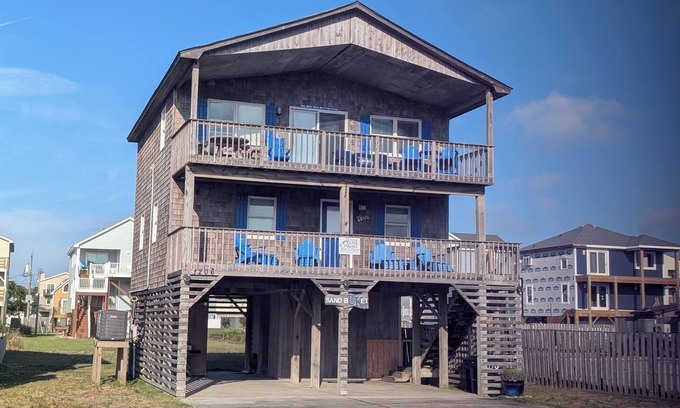 Kill Devil Hills Cabaña | ♥Heart of KDH🏄‍♀️Semi-Oceanfront🐶Dog Friendly🚶‍♀️Walk to Restaurants,Shopping