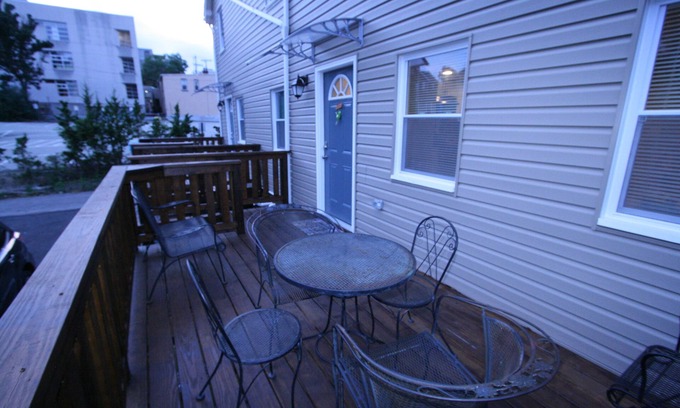 North Oakland Casa | Heart of Oakland w / parking - caminata corta a CMU, Pitt, hospitales