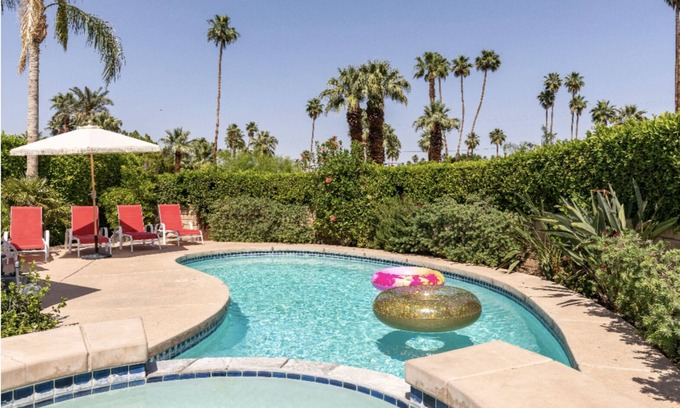 Warm Sands Casa | Heart of Palm Springs! Swim, Relax, Cook, Sleep, Repeat! - CityID #5072