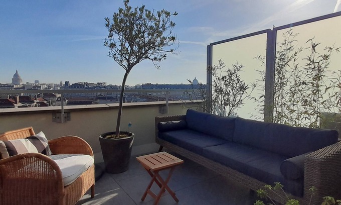 Odeon Apartamento | Heart of Paris, amazing view, large terrace. Luxembourg garden downstairs.