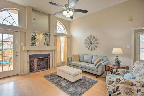 Rowlett Casa | Heart of Rowlett - 3 BD 2BA Cozy Getaway w Patio