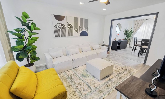 South Meadows Condominio | Heart of the City