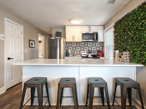 Westport Casa | Heart of Westport 1BR