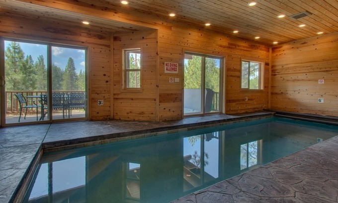 Montgomery Estates Casa | The Titan at Toiyabe - Piscina cubierta, sauna, mesa de billar, futbolín, mesa de ping-pong, parrilla, spa