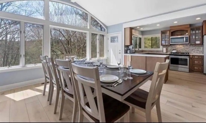 Swiftwater Casa | Free Night! Gorgeous Mount Pocono Home w/ Pool & FirePit