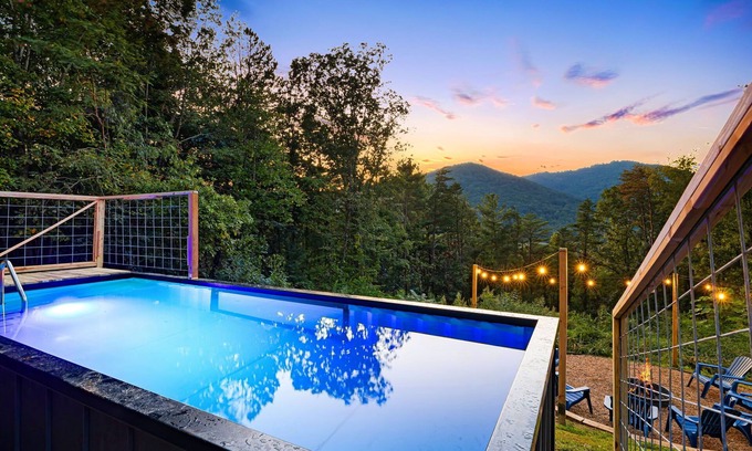 Asheville Casa | Heated Pool - Mountain Pet-Friendly Getaway