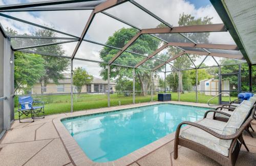 Spring Hill Casa | Heated Pool and 4-in-1 Grill Spring Hill Haven!