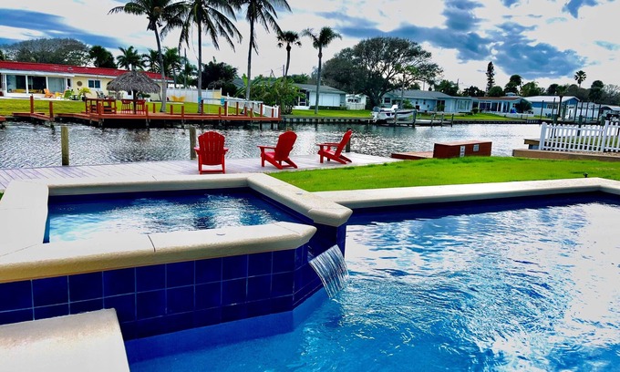 Cocoa Isles Casa | Heated Pool and Spa-3B/2B Waterfront on Canal close to the Beach