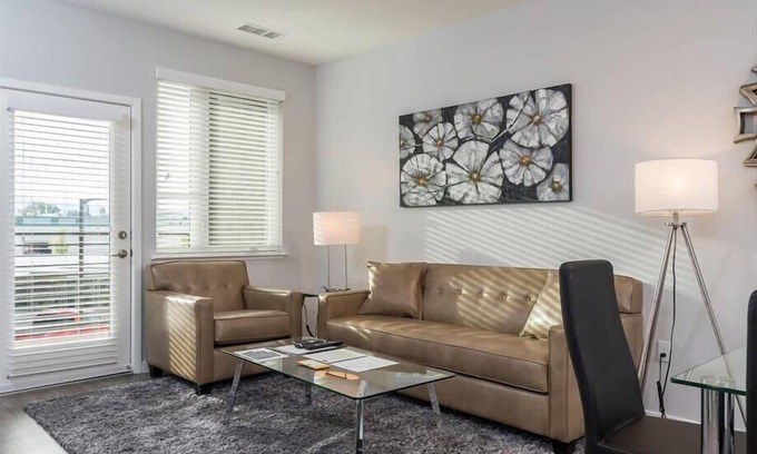 Menlo Park Apartamento | Heated Pool | Free Parking Available | Redwood City Downtown