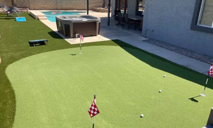 Villa De Paz Casa | Heated Pool, Hot Tub, Golf, Private Putting Green, Backyard Retreat!