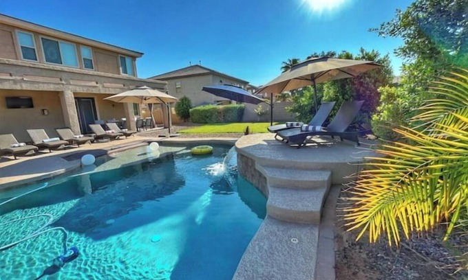 Mesa Casa | Heated Pool & Hot Tub w/ resort-style Backyard Oasis! Huge Family-Friendly Home