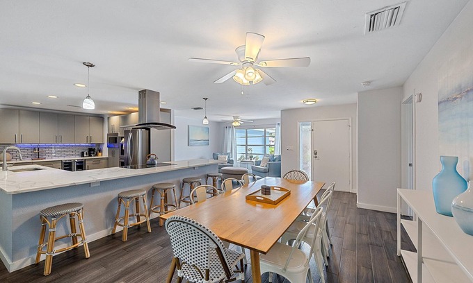 Trailer Estates Casa | Heated Pool, Perfect for Large Families, Groups