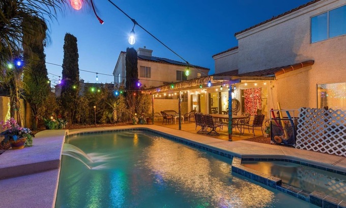 North Las Vegas Casa | Heated pool & spa | BBQ Grill | Opens to Park |