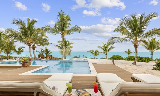 Farmer's Hill Casa | SWIM-UP POOL BAR w/ grill on Sandy, Secluded Beach Front! 2-Acre Palm Paradise!