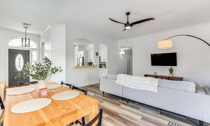 Neely Farms Casa | Private Pool & Yard: Gilbert Getaway