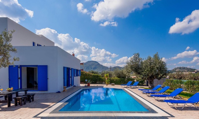 Kolymbia Villa | Villa tradicional de Heather