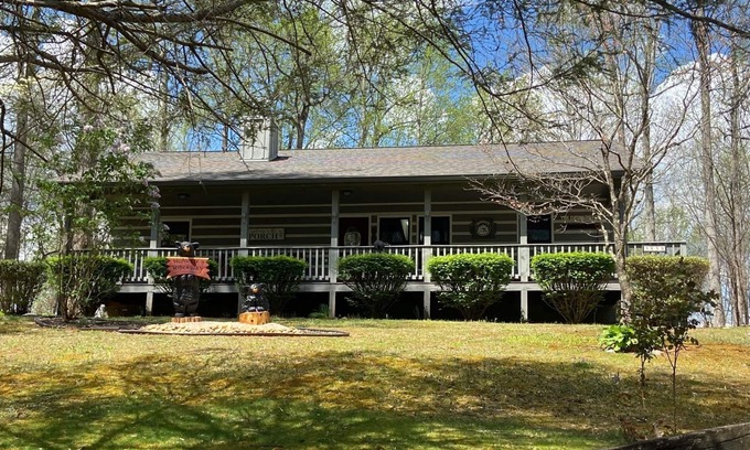 Wears Valley Casa | Heaven's Hideaway - 2 King Suites/Pet Friendly/Hot Tub/Firepit