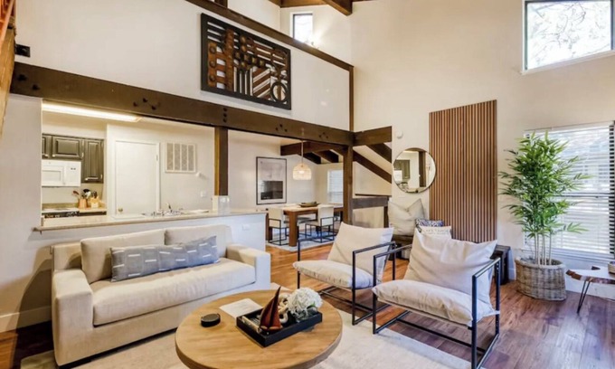 Bijou Park Casa | Heavenly Haven Lakeland Village Private Beach