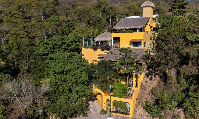 Crucecita Villa | Heavenly Villa Huatulco - 1 a 18 personas @ $ 195