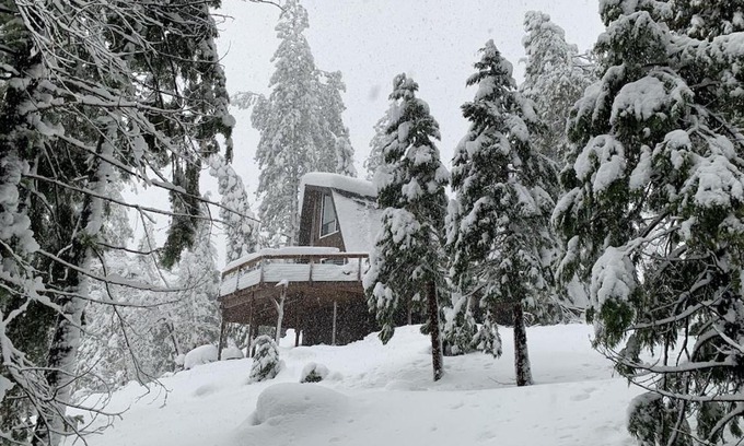 Arnold Chalet De Esquí | Heckman's Peak/You Deserve some Sierra Snow in Blue Lake Springs!