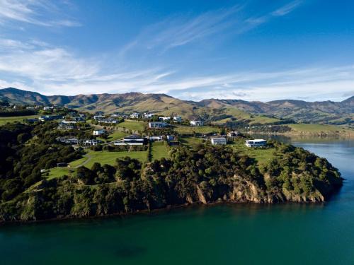 Robinsons Bay Casa | Hector's Tiny House - Akaroa Holiday Home