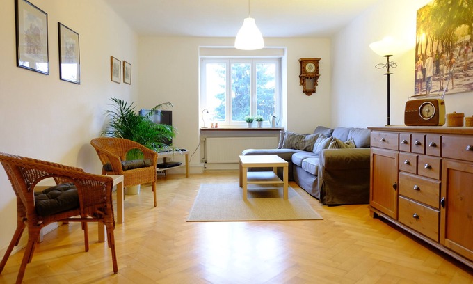 Weststadt Apartamento | Heidel-home Apartamento de 3 habitaciones: villa central de 1926 para solteros / grupos / familias