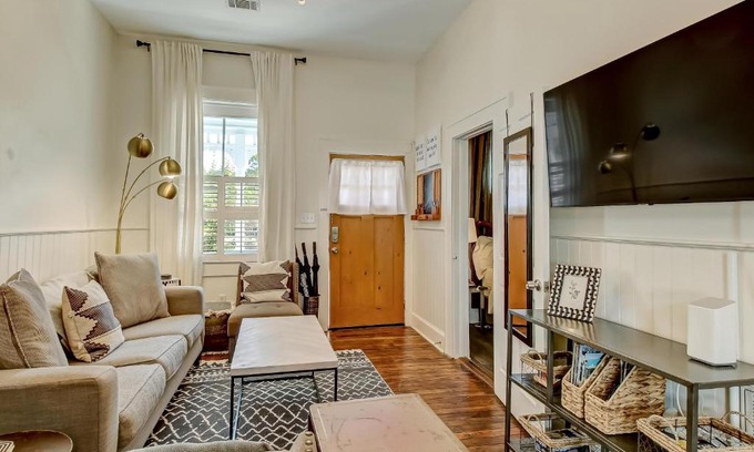 Beach Institute Casa | Heidi's Hideaway