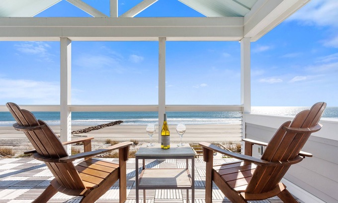 Charleston County Casa | Height of Folly | Ocean Front at the Washout