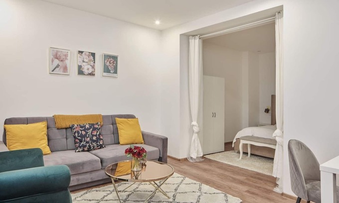 Prague 3 Apartamento | Helen Homestay Živkov