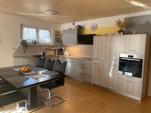 Appenweier Apartamento | Helle, gemütliche, kühle,moderne Wohnung Nähe Europapark, Straßburg, Schwarzwald