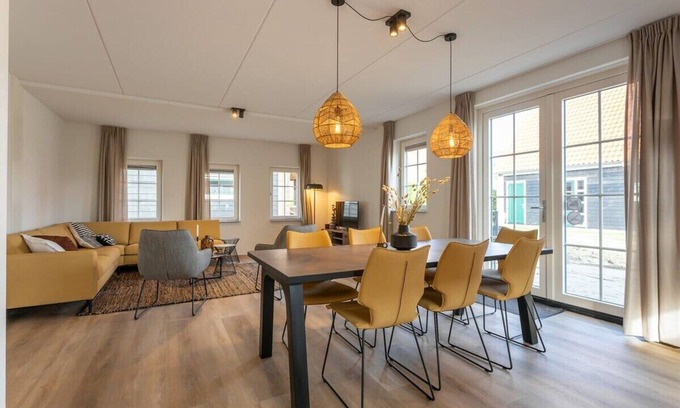 Ossenisse Casa | Hello Zeeland - vakantiewoning Knuitershoek 84