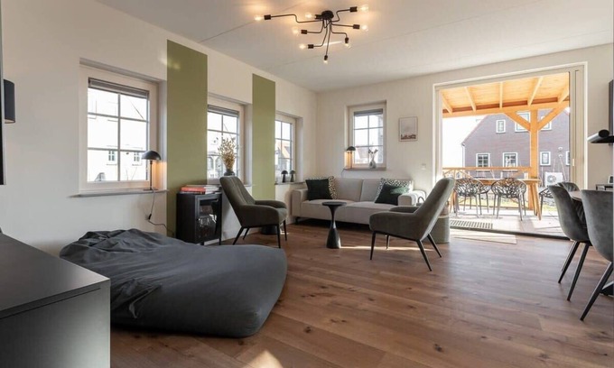 Ossenisse Casa | Hello Zeeland - vakantiewoning Knuitershoek 80