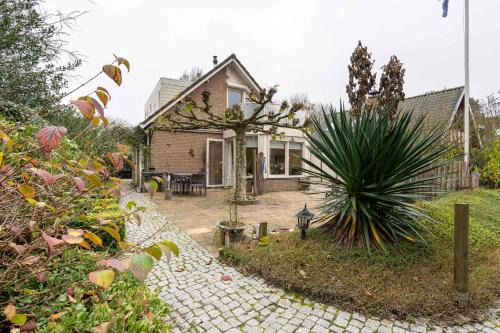 Bruinisse Casa | Hello Zeeland - Vakantiewoning Elf Boompjes 83