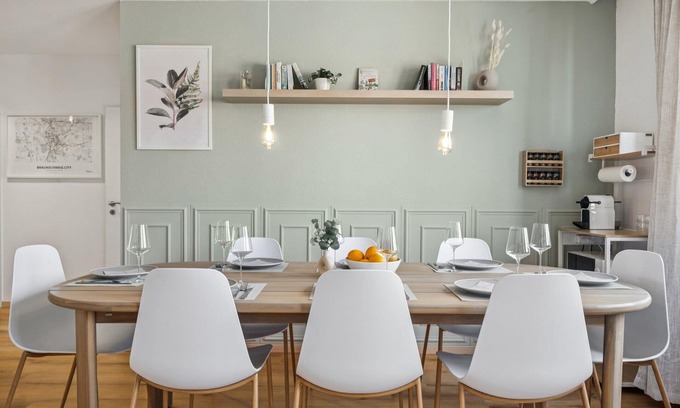 Braunschweig City Center Apartamento | Hellohome Urban Design Apartment by the Castle 115 sqm Kicker