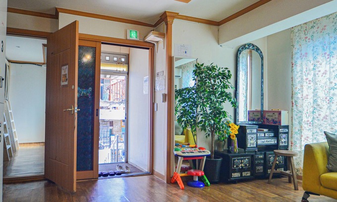 Yeonnam-dong Casa | Helloworld guesthouse