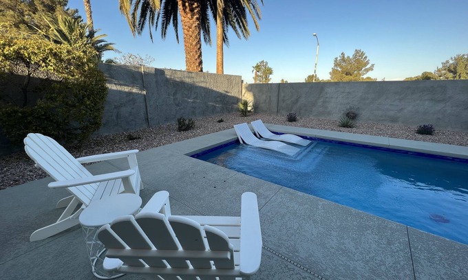 Green Valley Casa | Henderson/Vegas Luxury DREAM HOME w/Pool & Spa- close to LV Strip & Airport