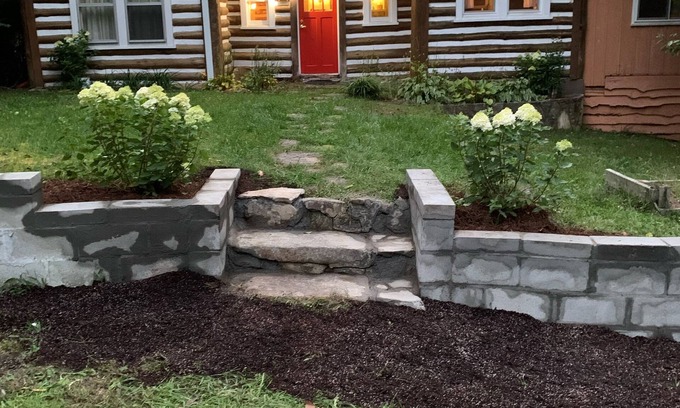 Hendersonville Cabina | HENDO HIDEAWAY
