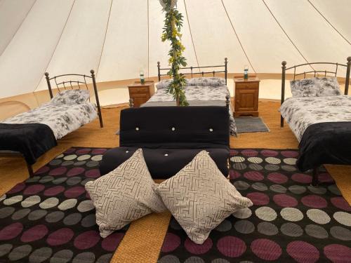 Boncath Otro | Hendre Glamping Retreat- The Sparrow's Nest