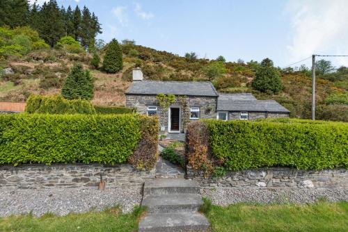 Manod Casa | Henrhiw Bach