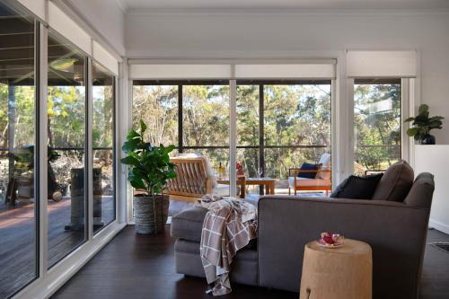 Hepburn Springs Casa | Hepburn Springs Retreat- stylish & light-filled