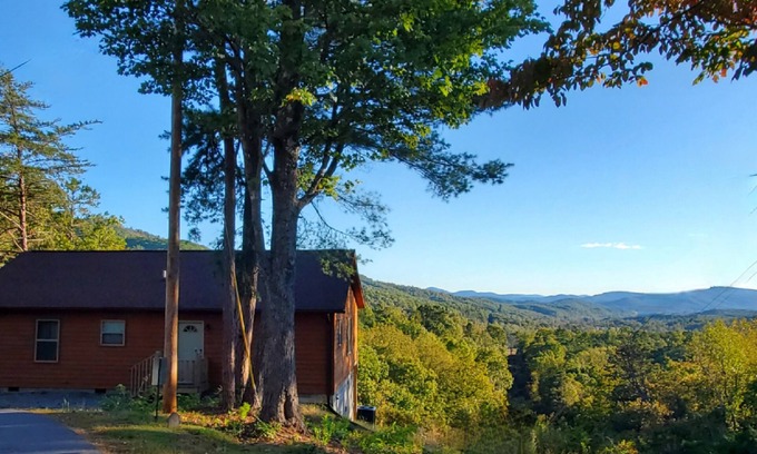Upper Peachtree Cabina | Her Endless Views, the name says it all!!