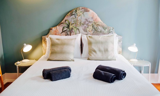 Lisbon Old Town Apartamento | Her Majesty at Liverdade Avenue (1E)